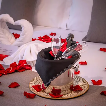 Serhs Carlit Boutique