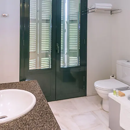 Serhs Carlit Boutique